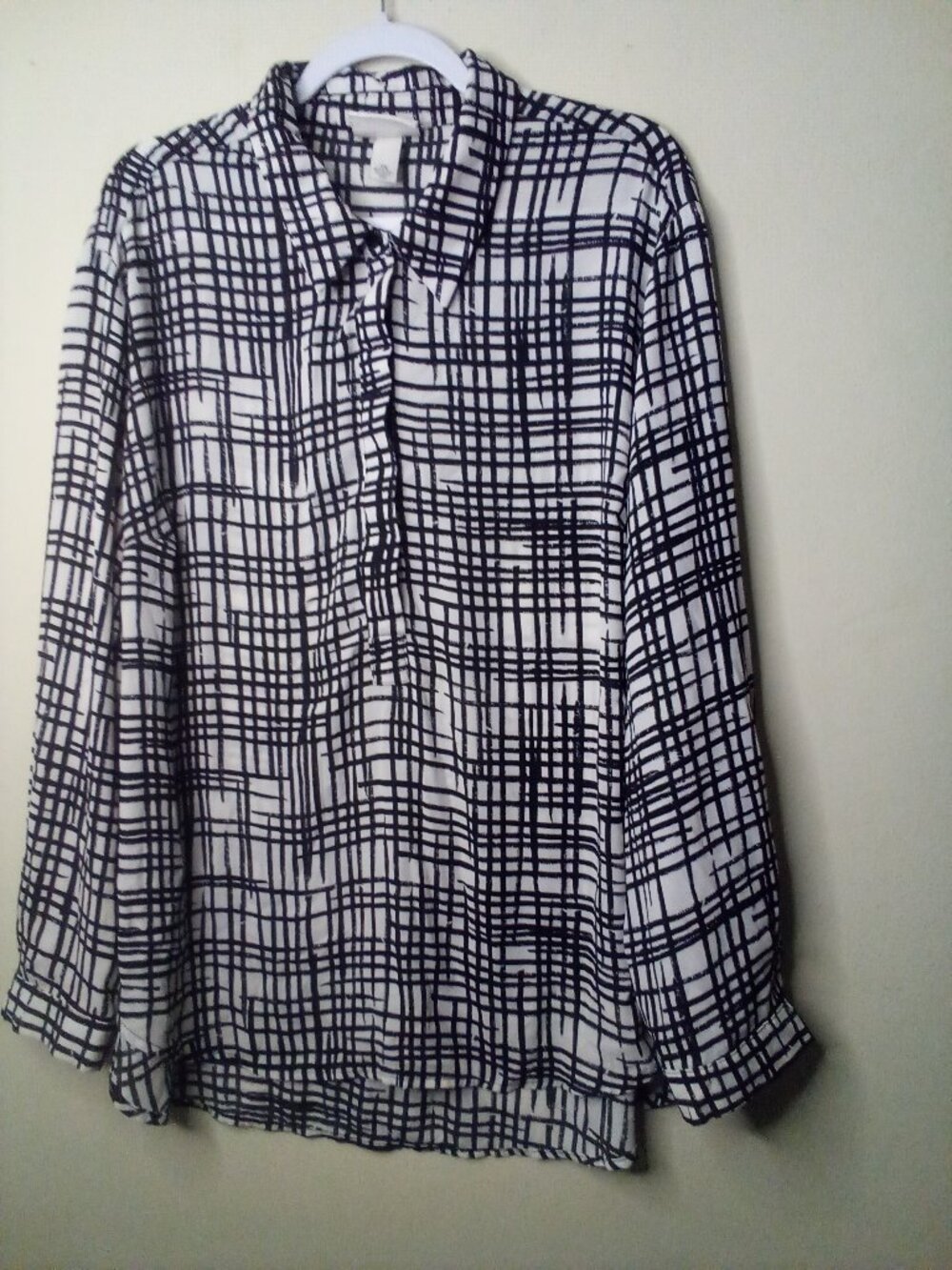 Ava & Viv Blouse Women 2X Button Up Long Sleeve Pattern White Black